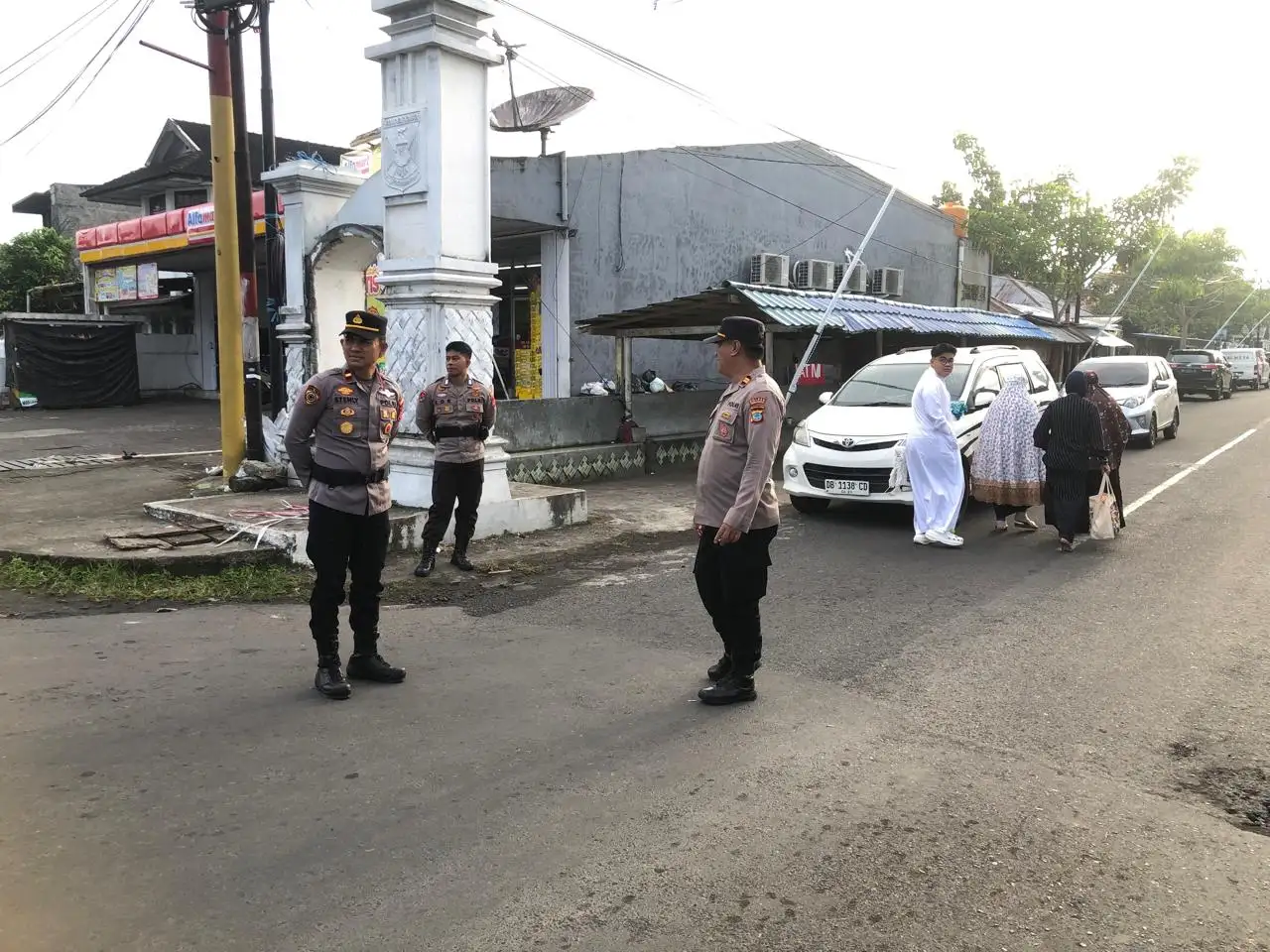 Hangatnya Kebersamaan Idul Fitri di Tondano Utara, Ribuan Jemaah Padati Masjid Agung Al Falah Kyai Modjo